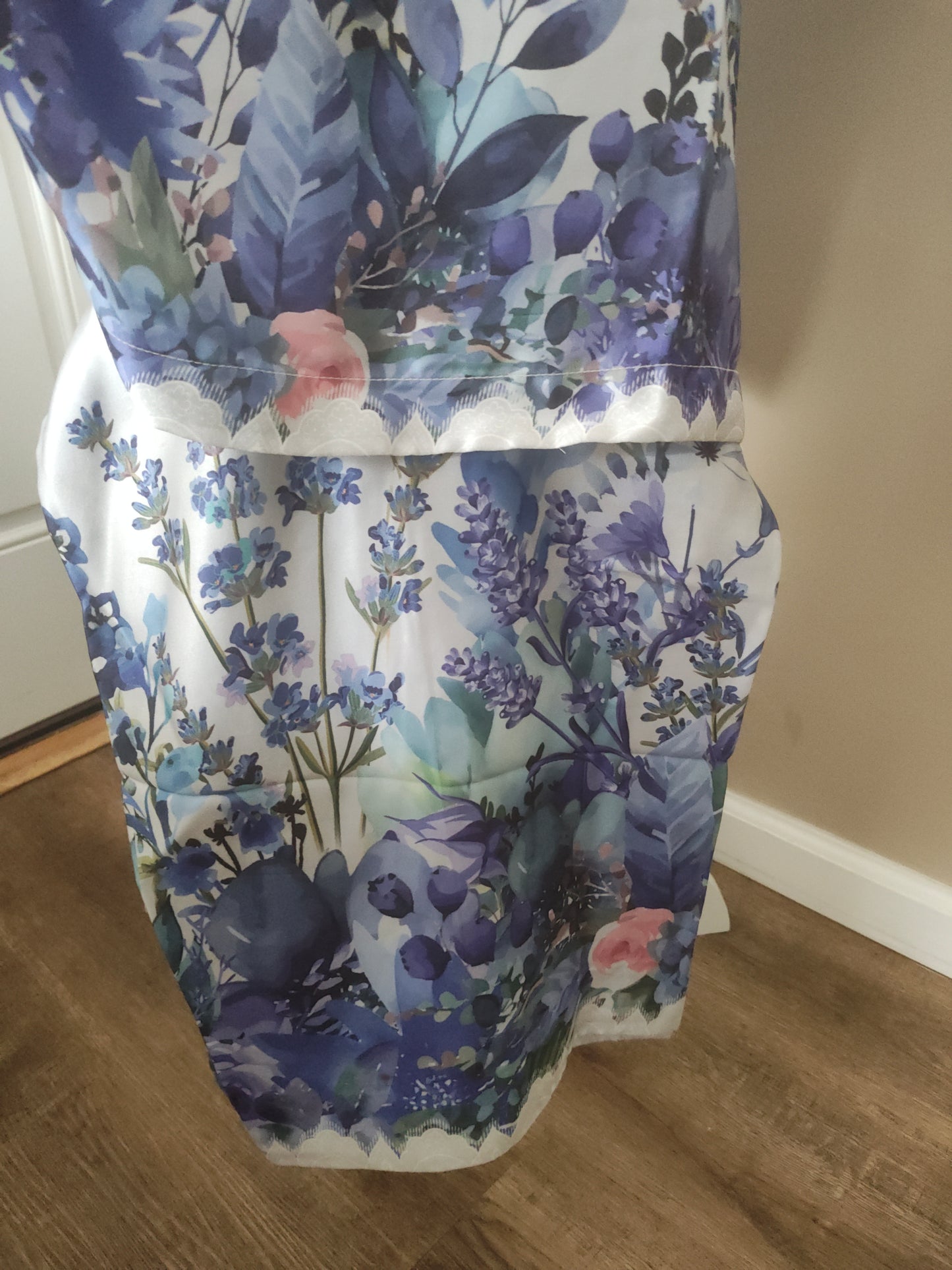 3 piece silk stitched large and medium sizes