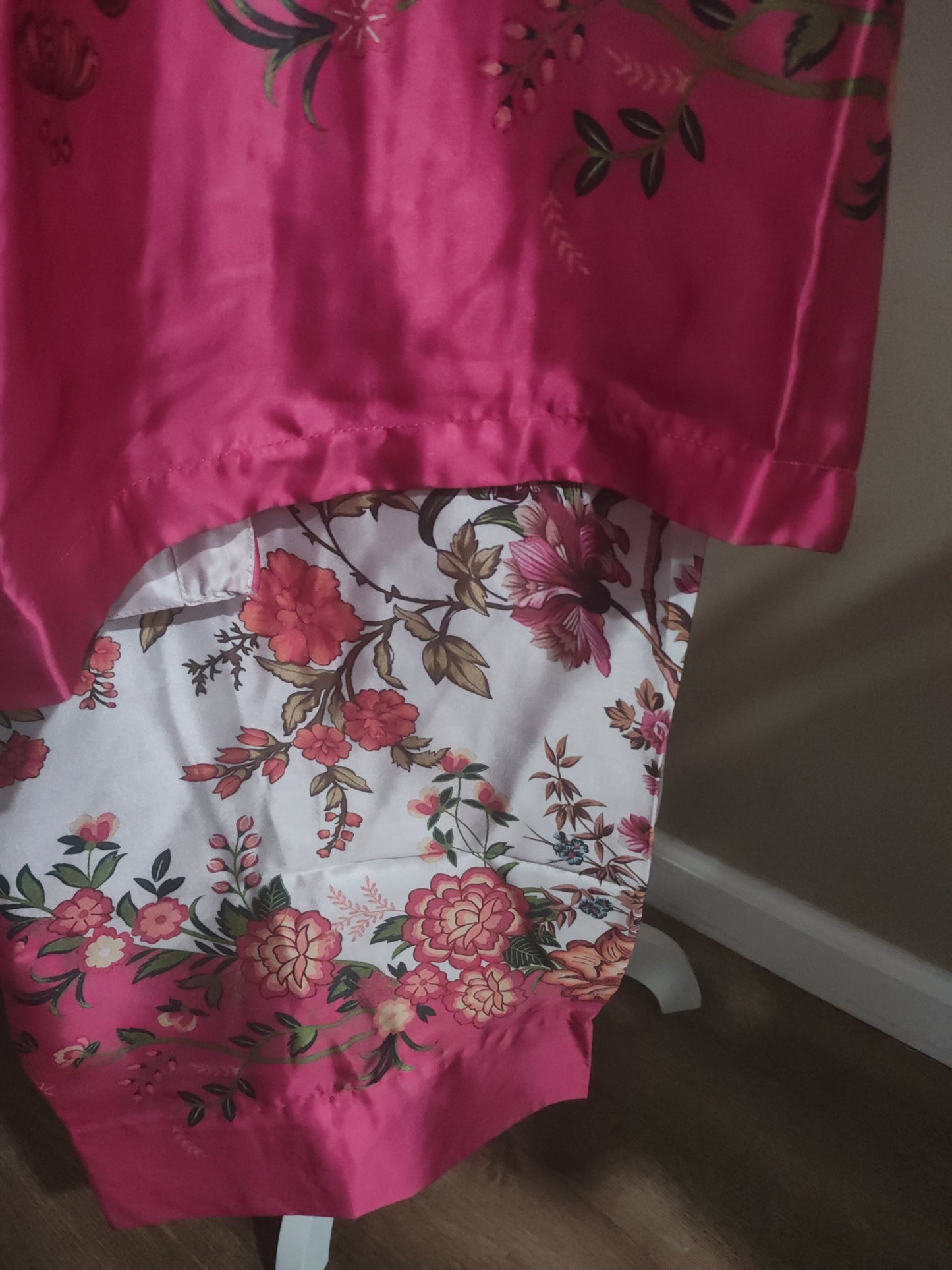 Silk 3 piece stitched large and medium sizes