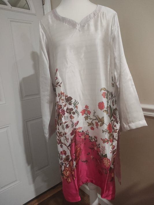 Silk 3 piece stitched large and medium sizes