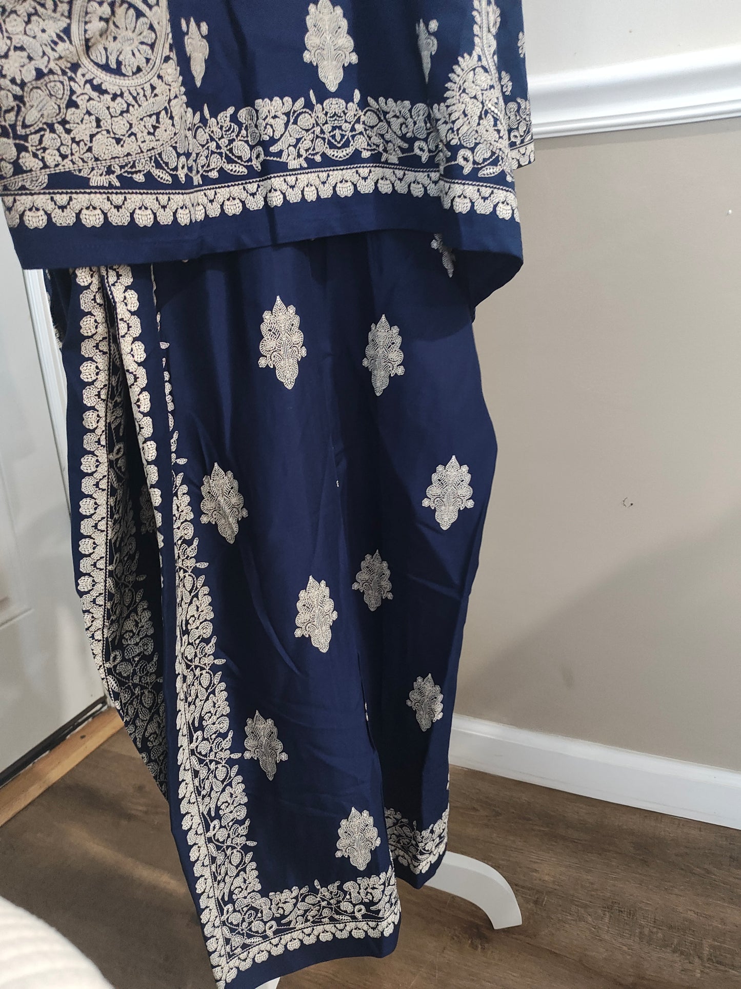 Large 2 piece lawn embroided