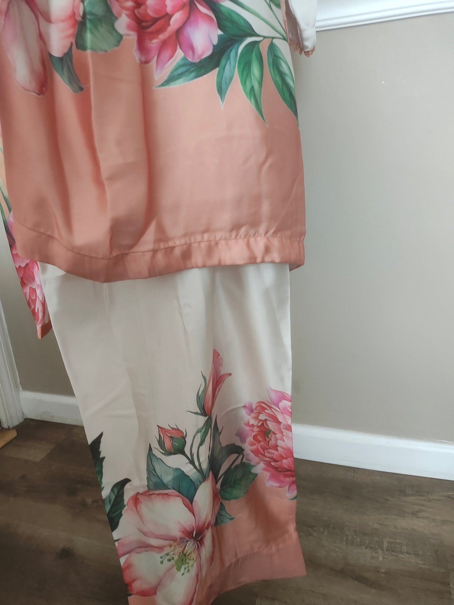 Silk stitched 3 piece suits large