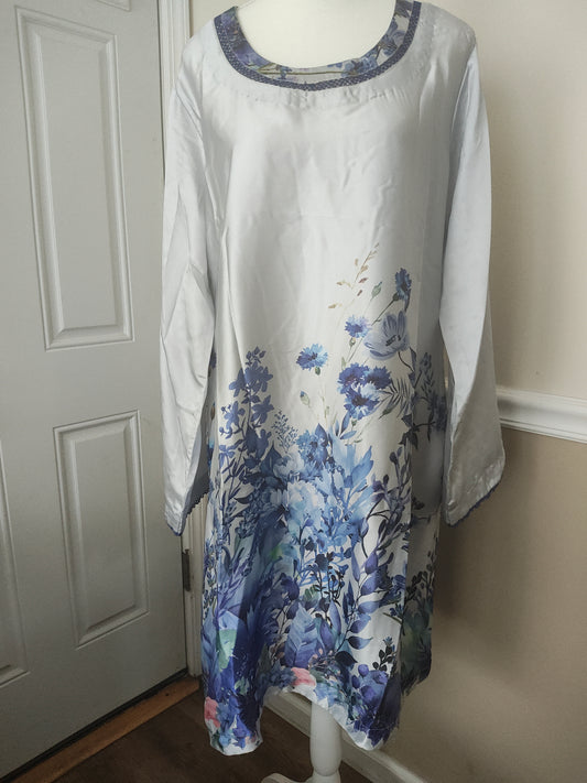 3 piece silk stitched large and medium sizes