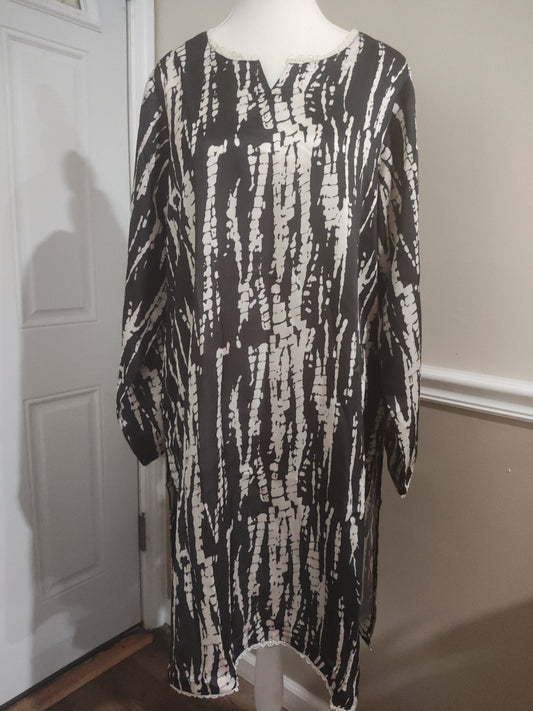 Silk 3 piece stitched large and medium sizes